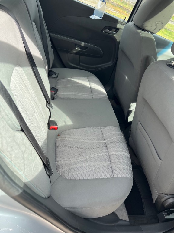 2016 Chevrolet Sonic Image 17