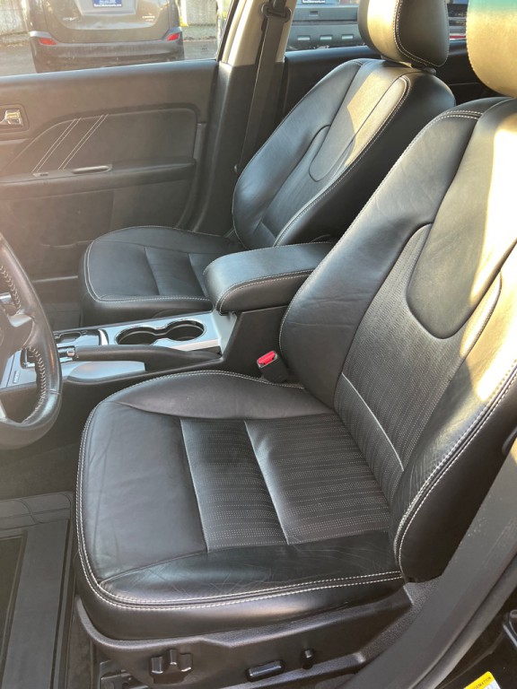 2010 Ford Fusion Image 8