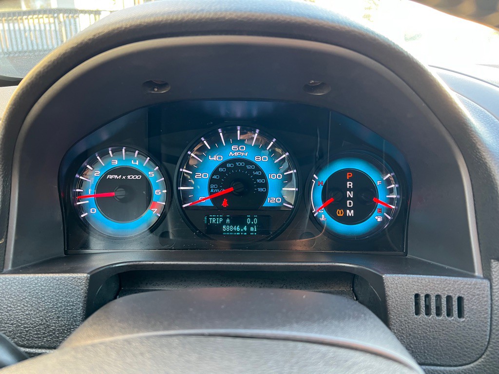 2010 Ford Fusion Image 10