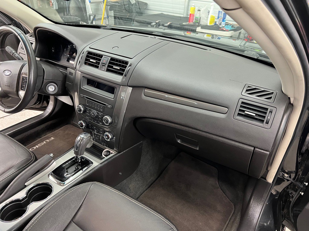 2010 Ford Fusion Image 13