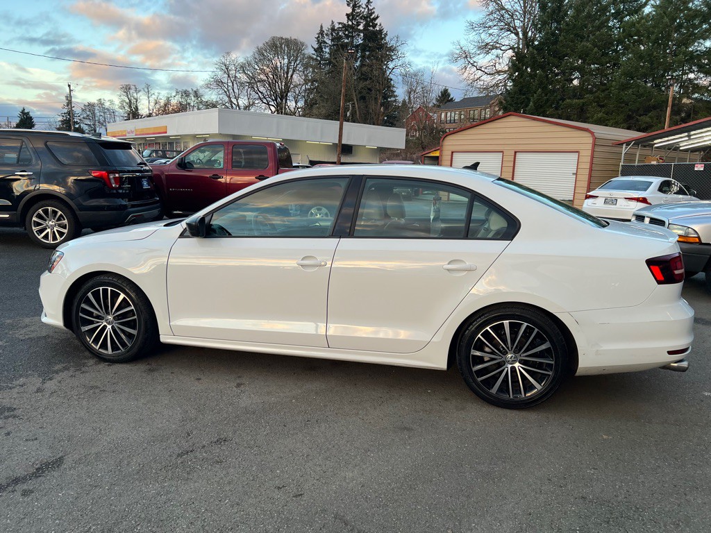 2016 Volkswagen Jetta Image 4