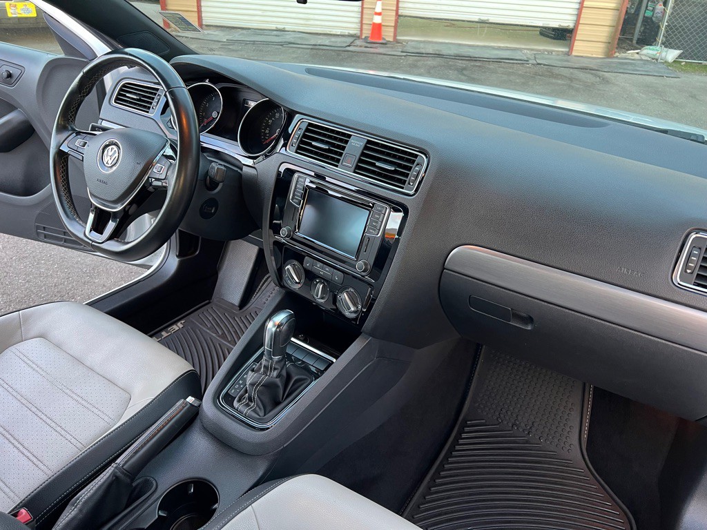 2016 Volkswagen Jetta Image 24
