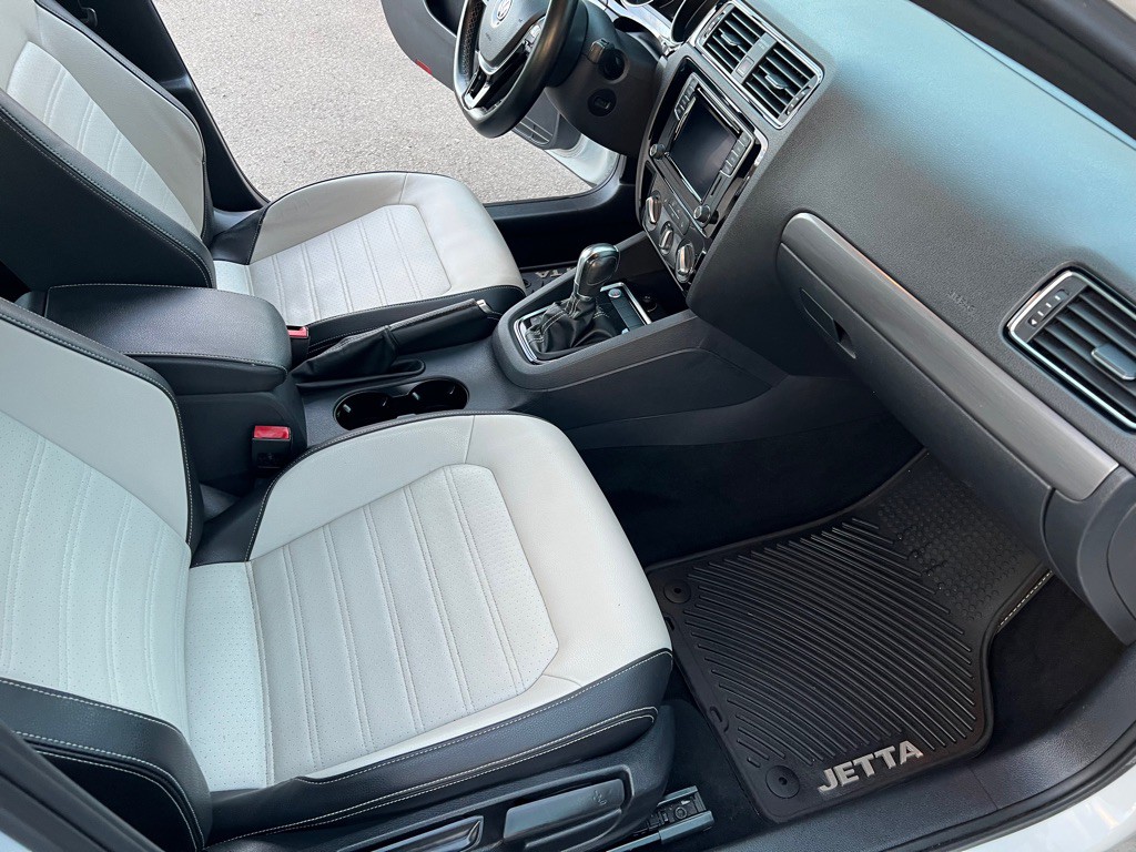 2016 Volkswagen Jetta Image 26