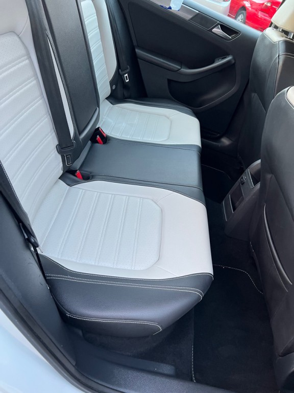 2016 Volkswagen Jetta Image 27