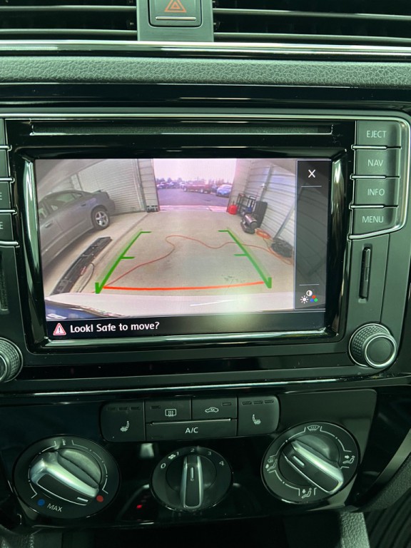 2016 Volkswagen Jetta Image 33