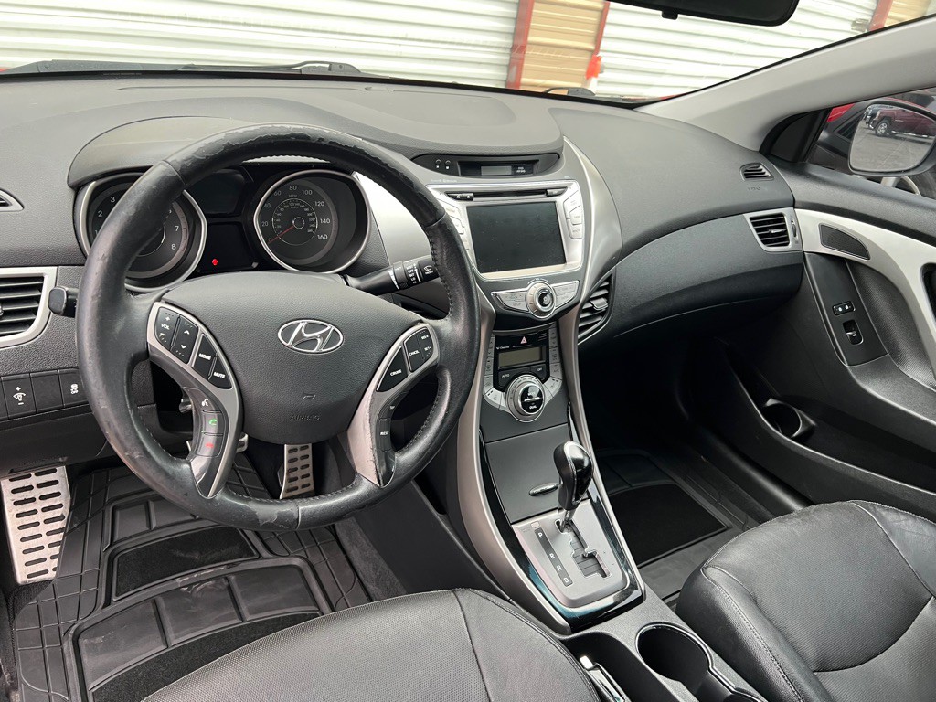 2013 Hyundai Elantra Image 14