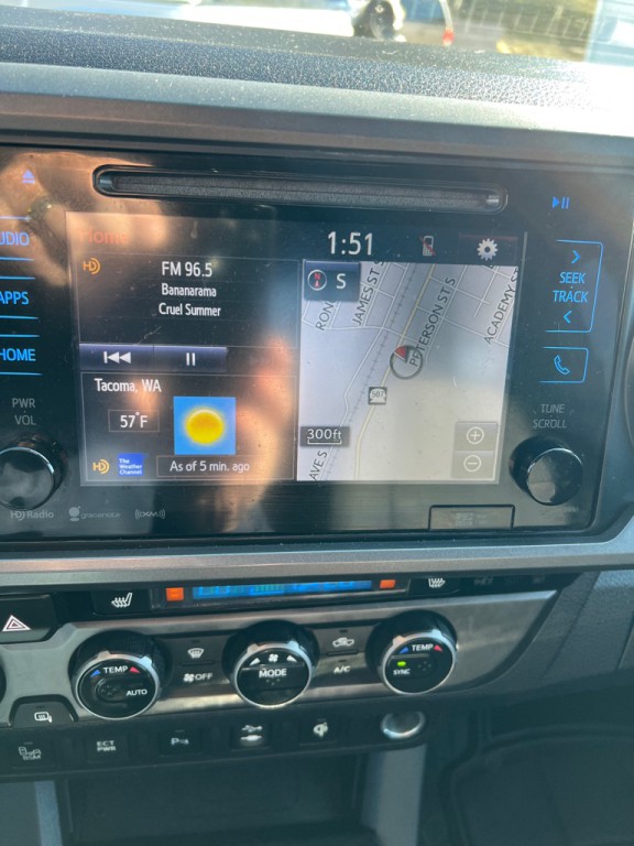 2016 Toyota Tacoma Image 11