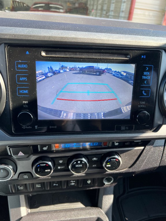 2016 Toyota Tacoma Image 12