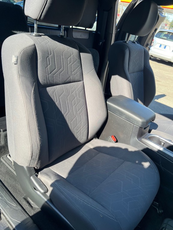 2016 Toyota Tacoma Image 18