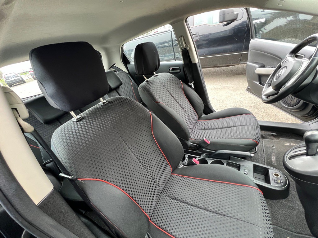 2014 Mazda Mazda2 Image 23