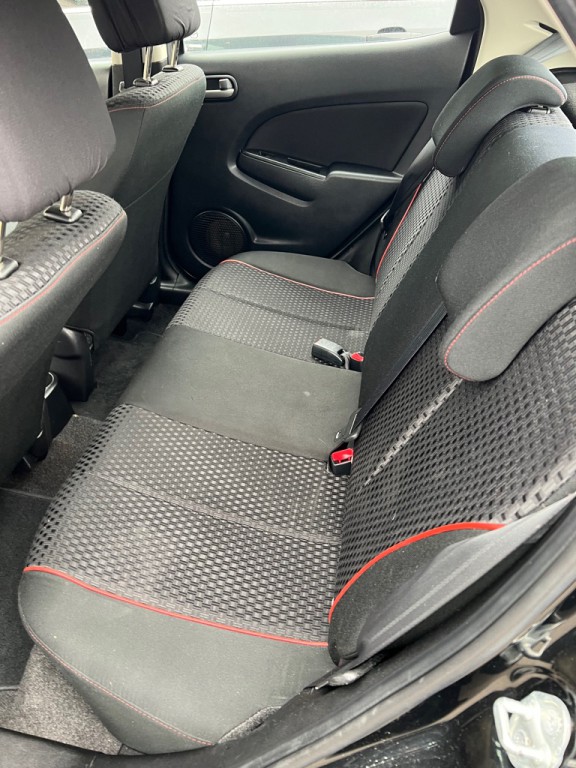 2014 Mazda Mazda2 Image 29