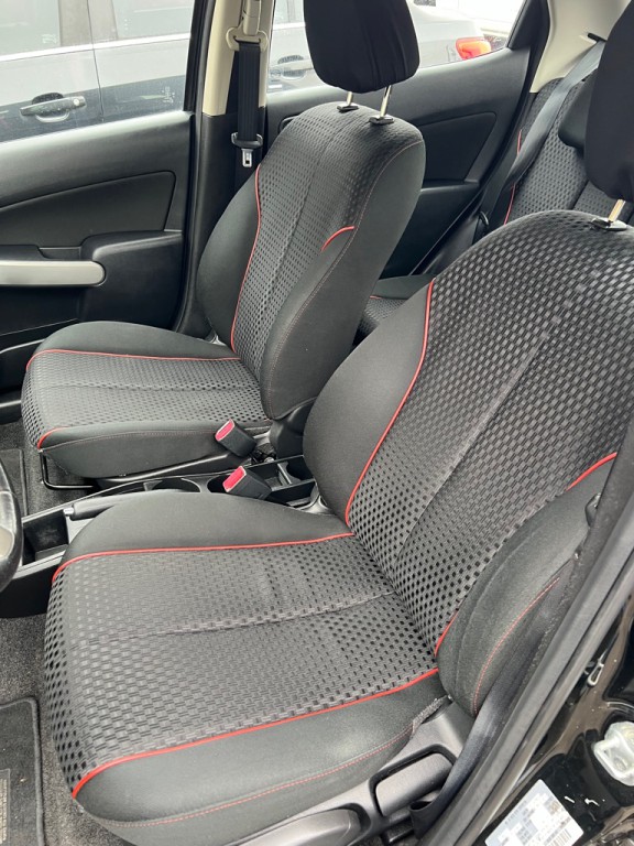 2014 Mazda Mazda2 Image 31