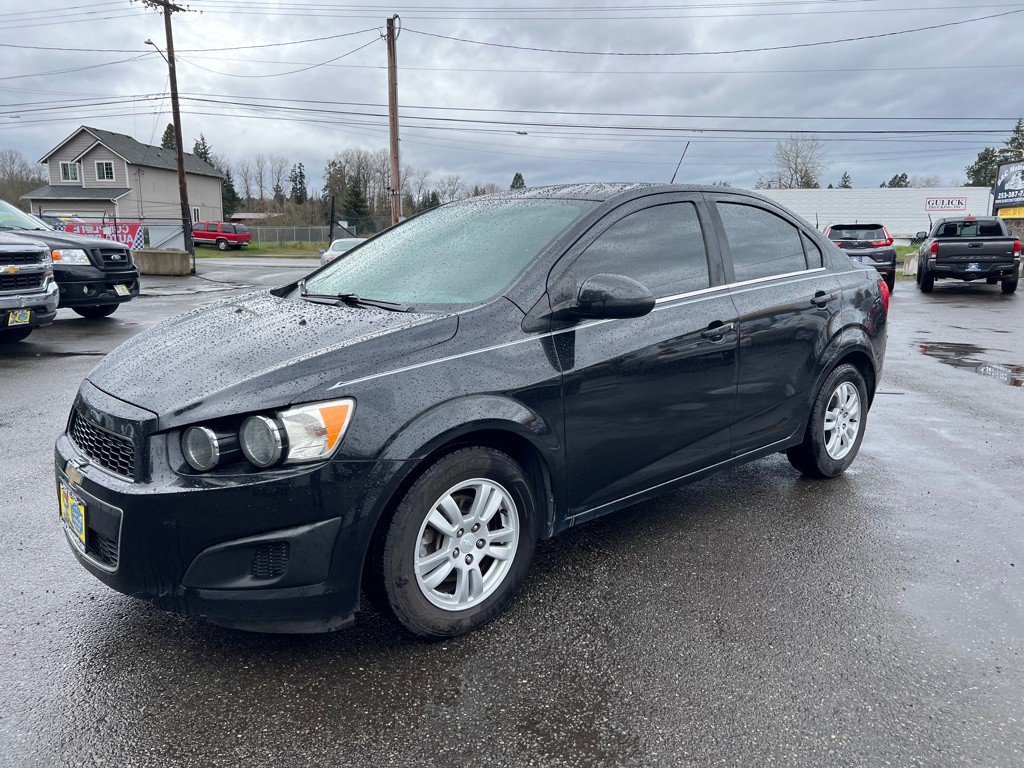 2015 Chevrolet Sonic Image 1