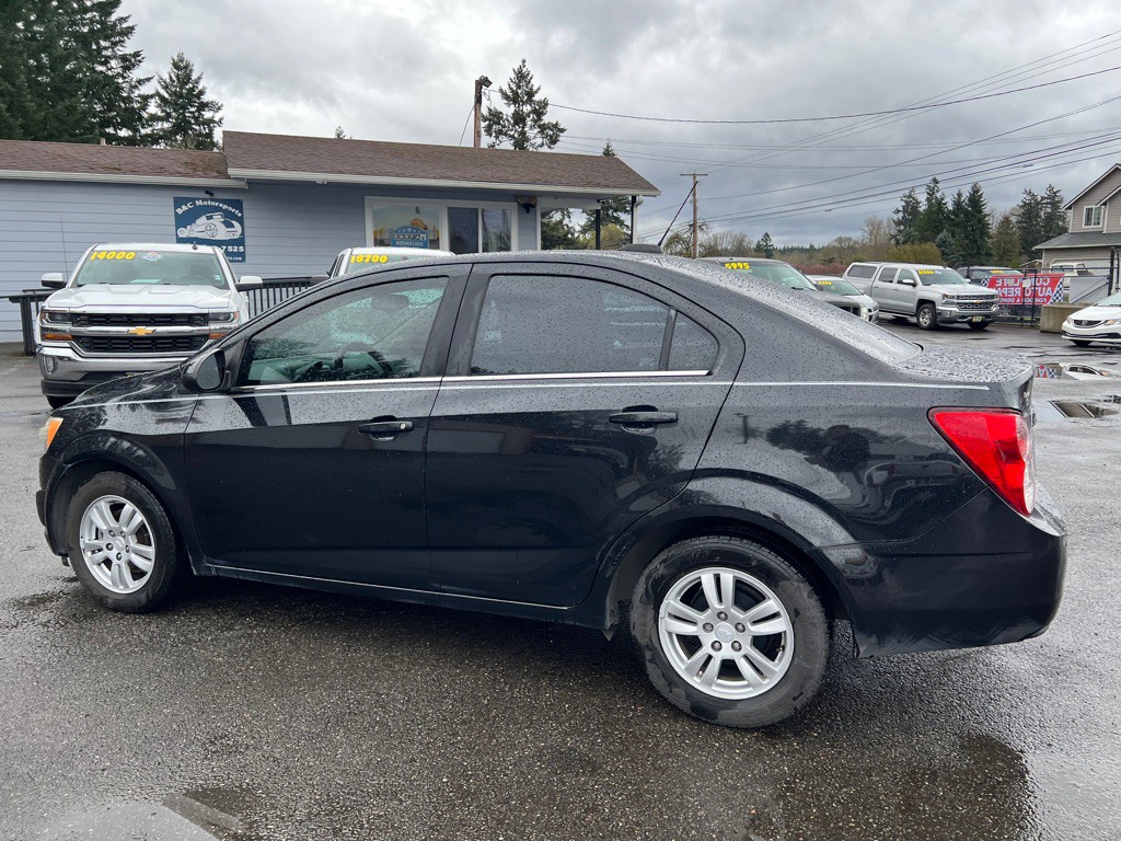 2015 Chevrolet Sonic Image 4