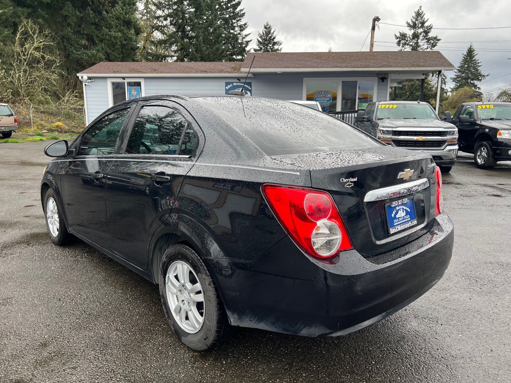 2015 Chevrolet Sonic Image 6