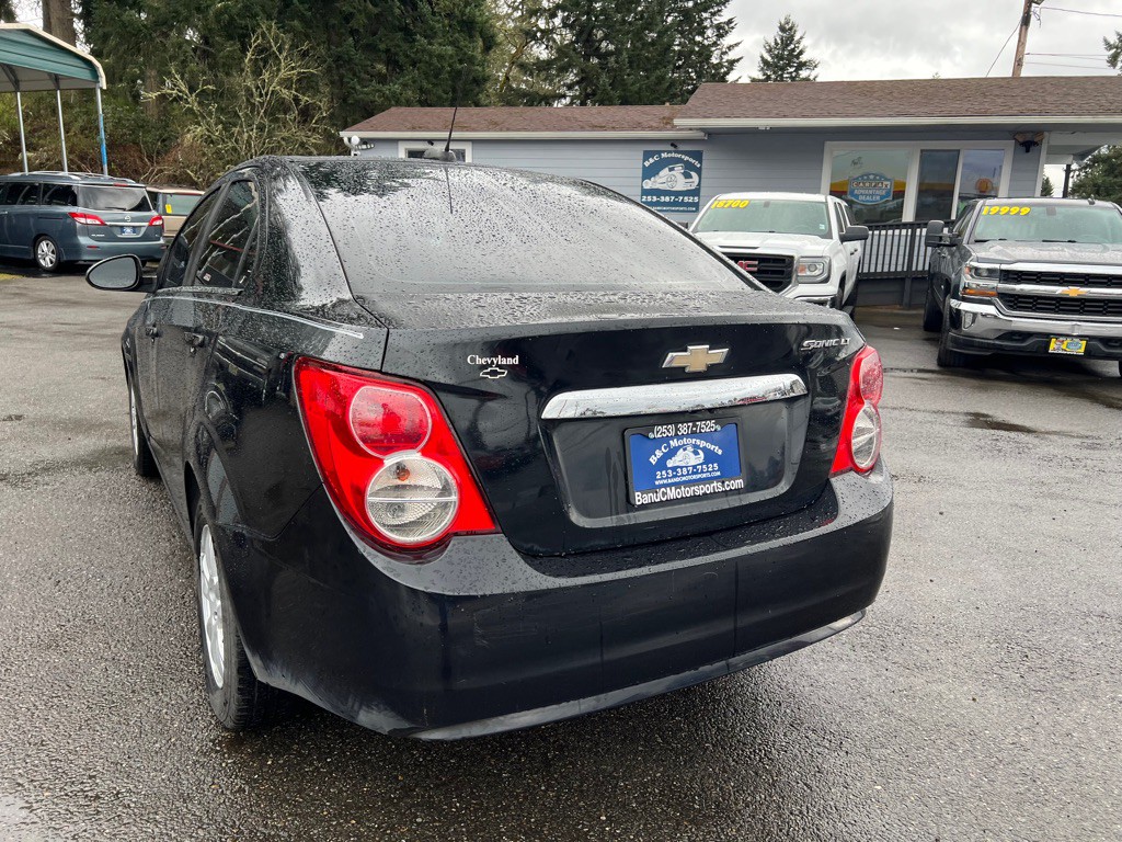 2015 Chevrolet Sonic Image 7