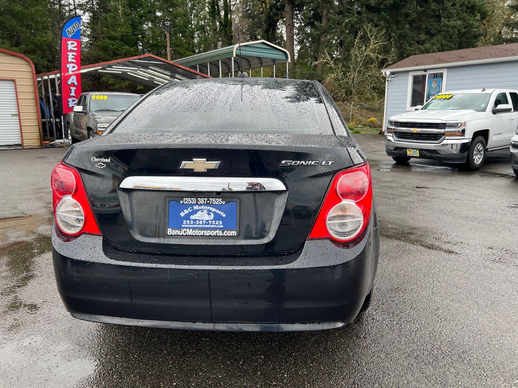 2015 Chevrolet Sonic Image 9
