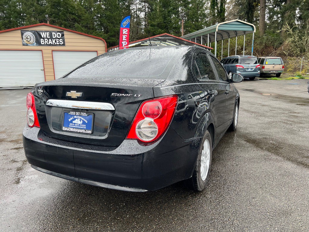 2015 Chevrolet Sonic Image 10