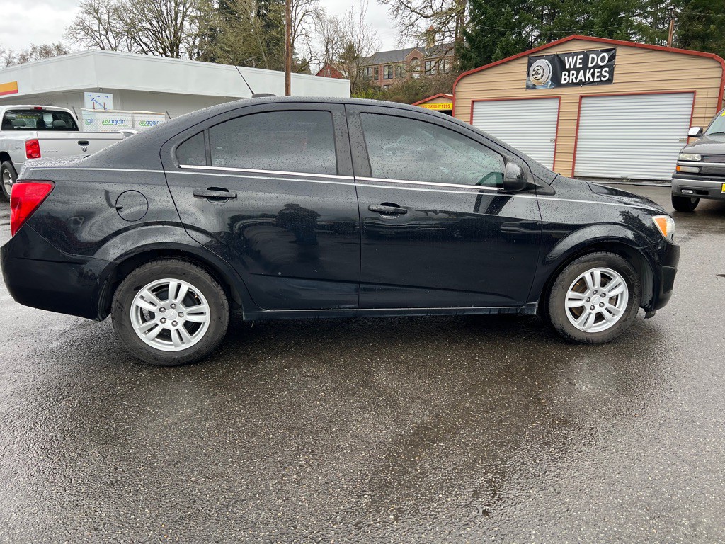 2015 Chevrolet Sonic Image 13
