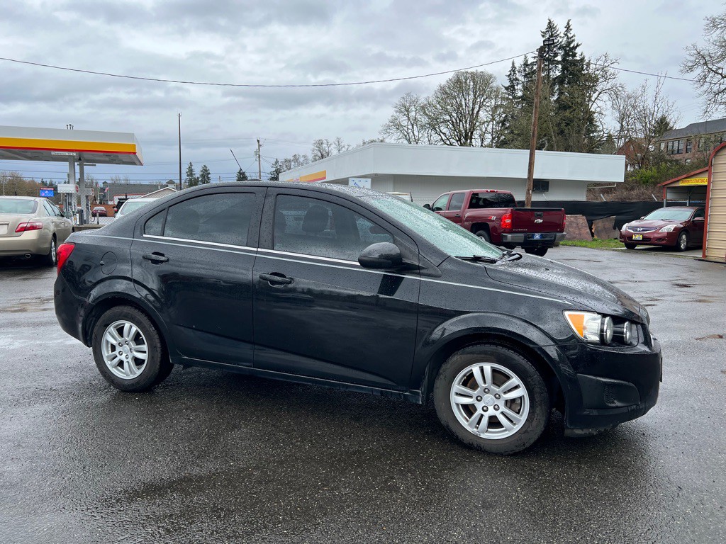 2015 Chevrolet Sonic Image 15