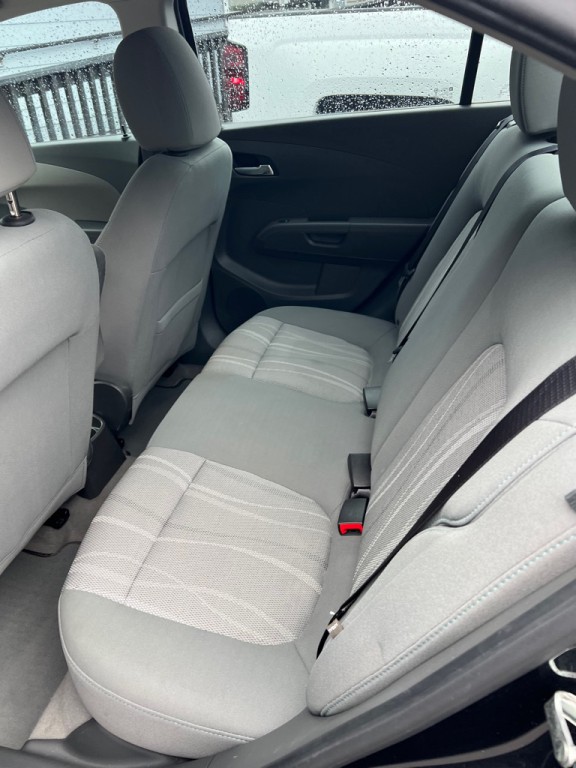 2015 Chevrolet Sonic Image 27
