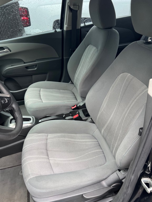 2015 Chevrolet Sonic Image 28