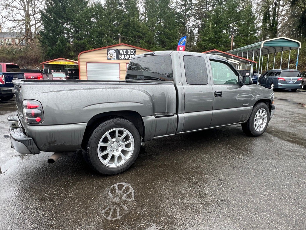 2002 Chevrolet Silverado 1500 Image 4