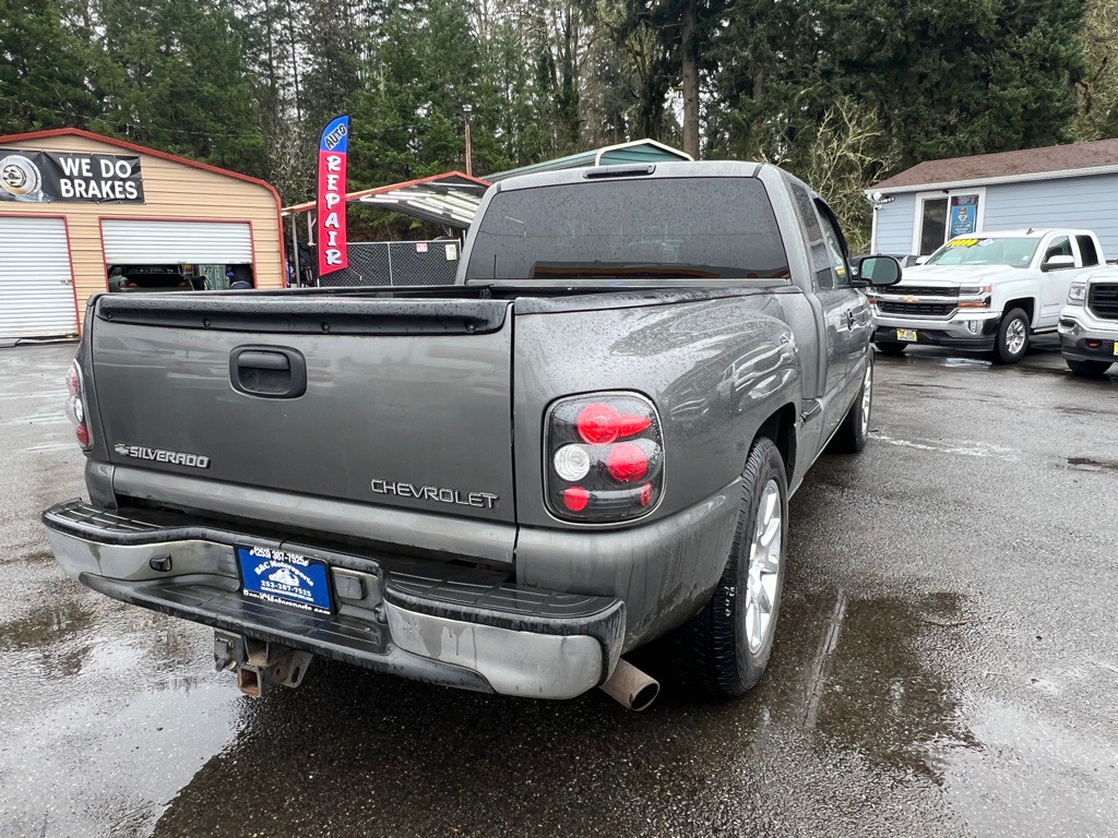 2002 Chevrolet Silverado 1500 Image 6