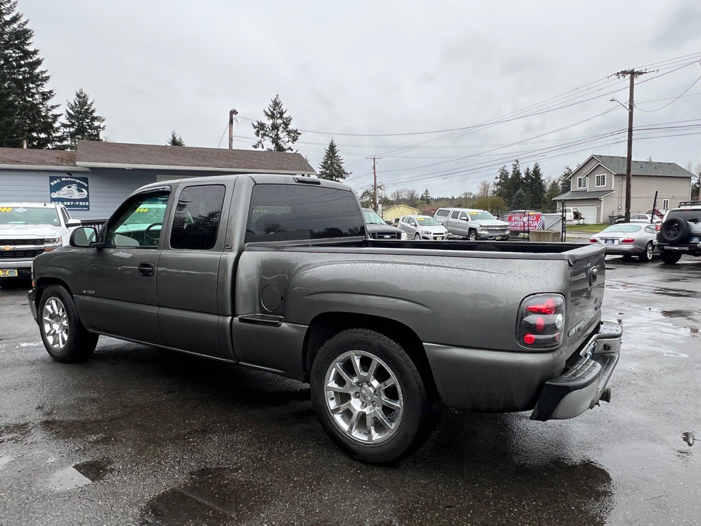 2002 Chevrolet Silverado 1500 Image 10