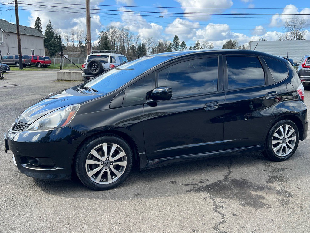 2013 Honda Fit Image 5