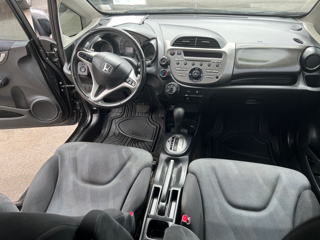 2013 Honda Fit Image 6
