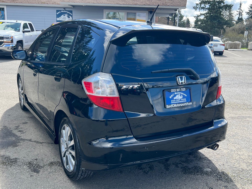 2013 Honda Fit Image 13
