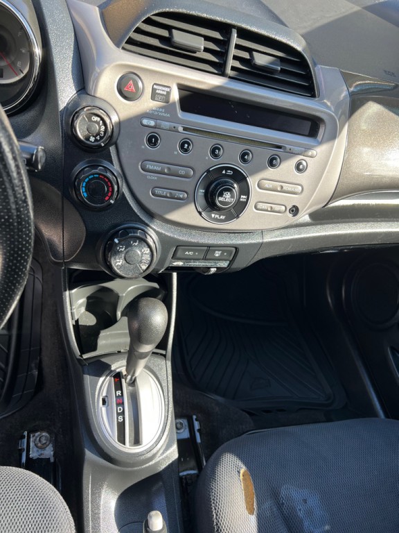 2013 Honda Fit Image 29