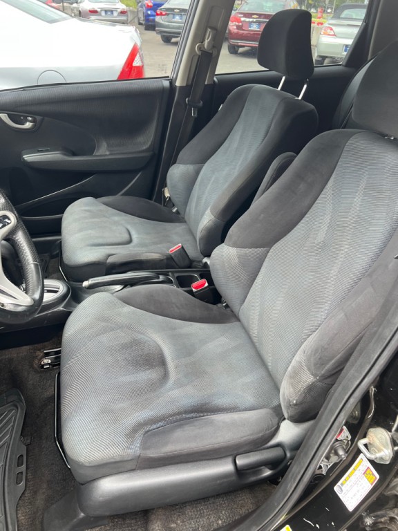 2013 Honda Fit Image 38