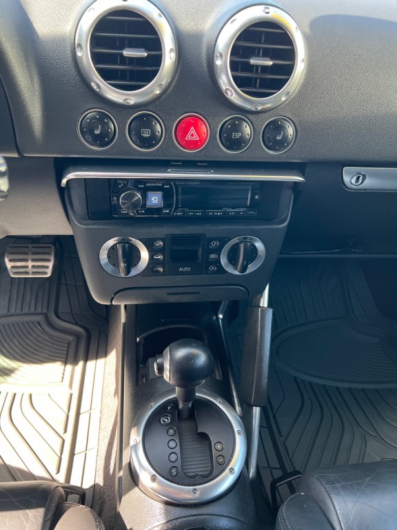2003 Audi TT Image 26