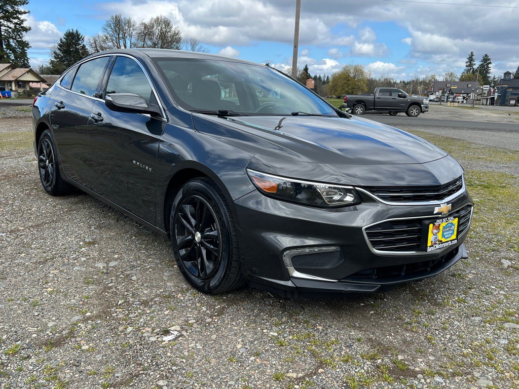 2016 Chevrolet Malibu Image 1