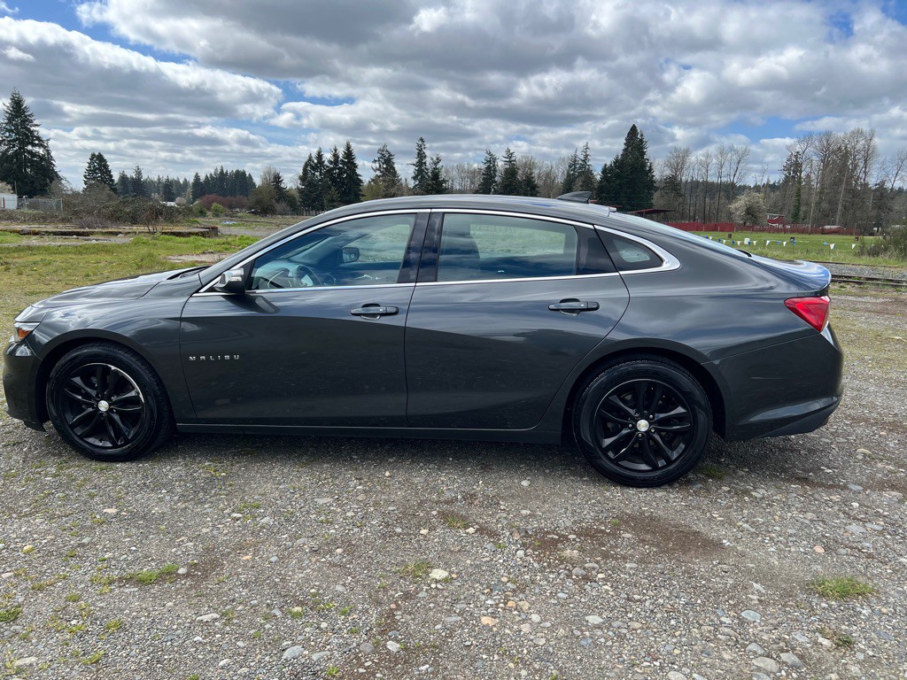 2016 Chevrolet Malibu Image 11