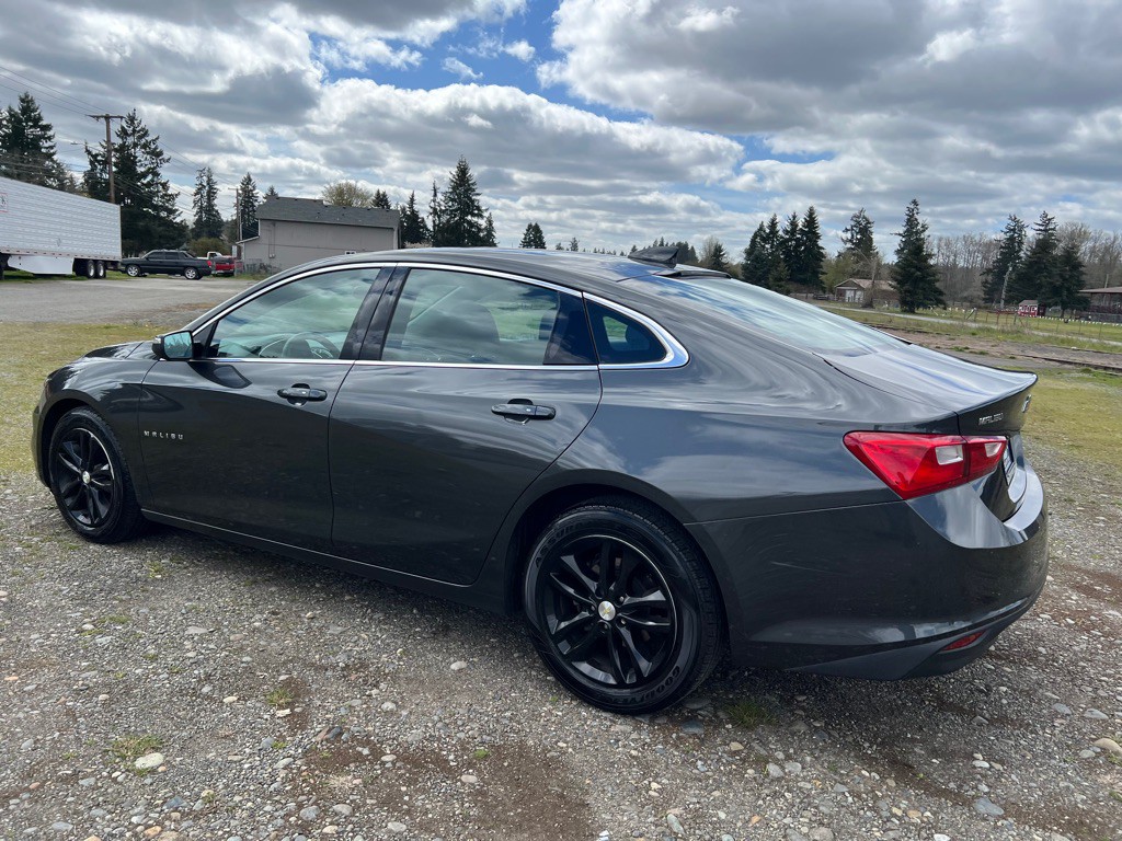 2016 Chevrolet Malibu Image 12