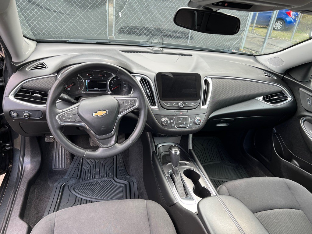 2016 Chevrolet Malibu Image 30