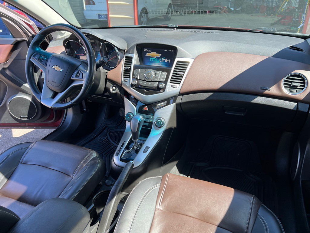 2015 Chevrolet Cruze Image 24