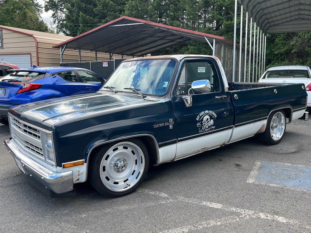 1985 Chevrolet C/K 10 Image 2