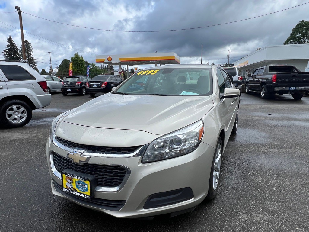 2014 Chevrolet Malibu Image 2