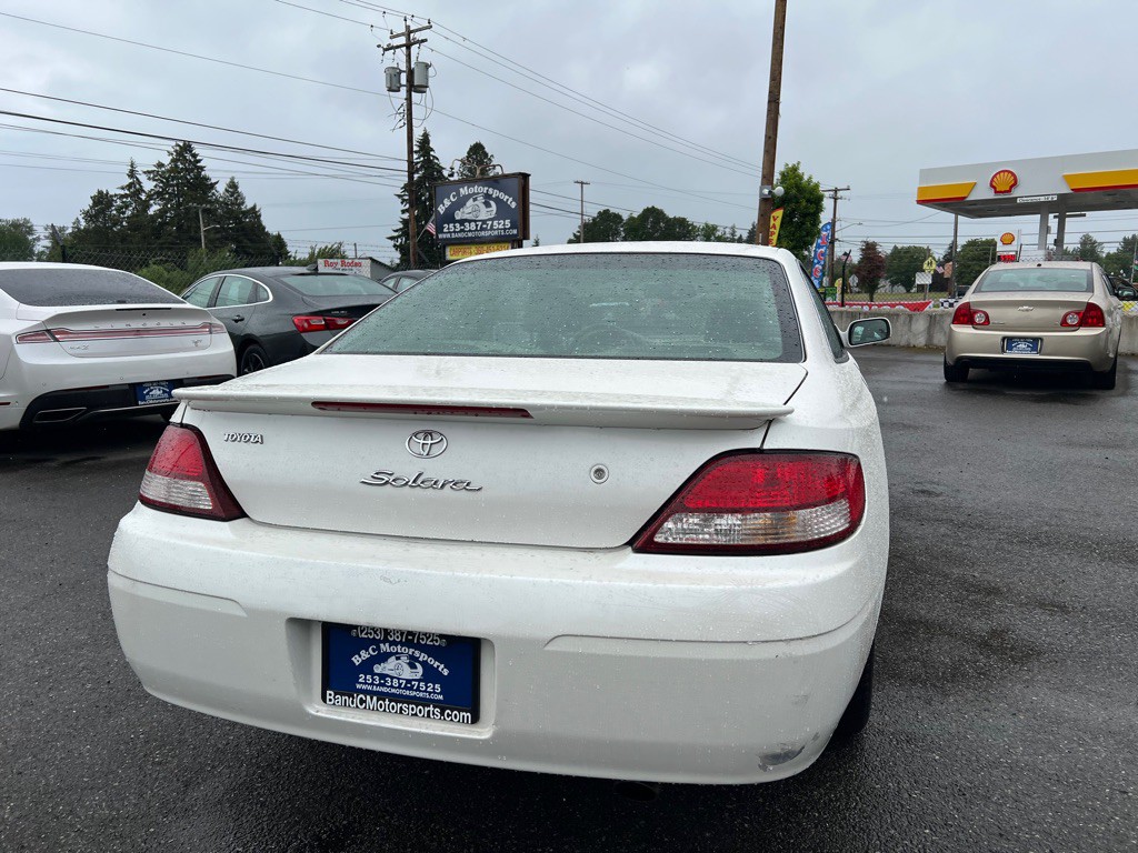 2000 Toyota Camry Image 13