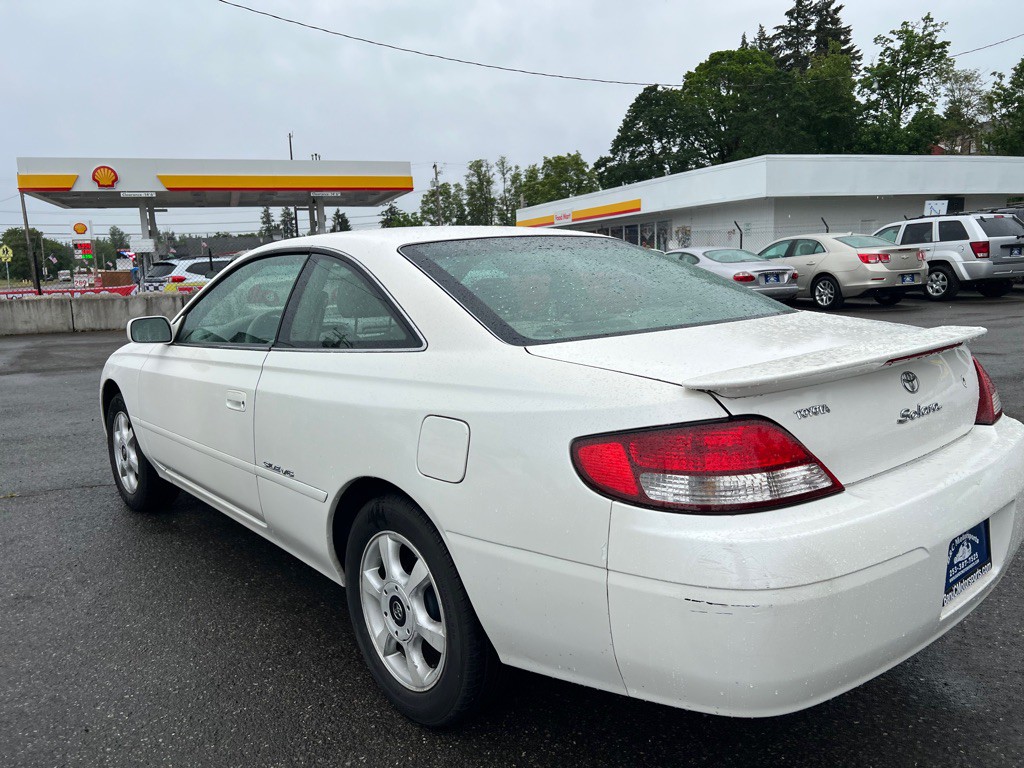 2000 Toyota Camry Image 16