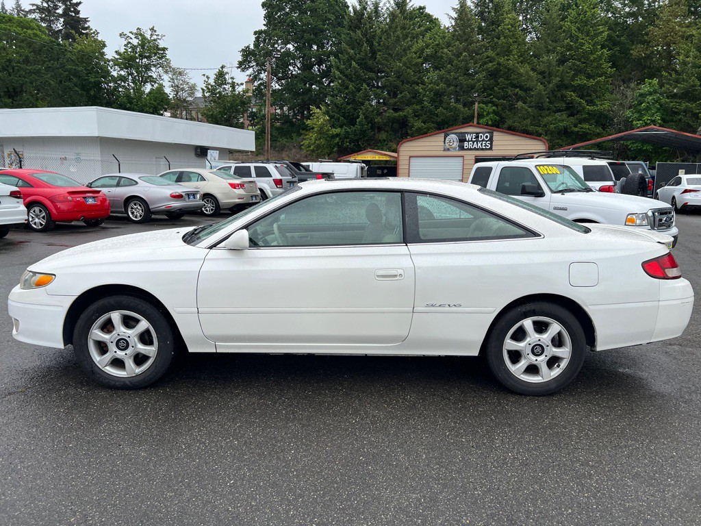 2000 Toyota Camry Image 18