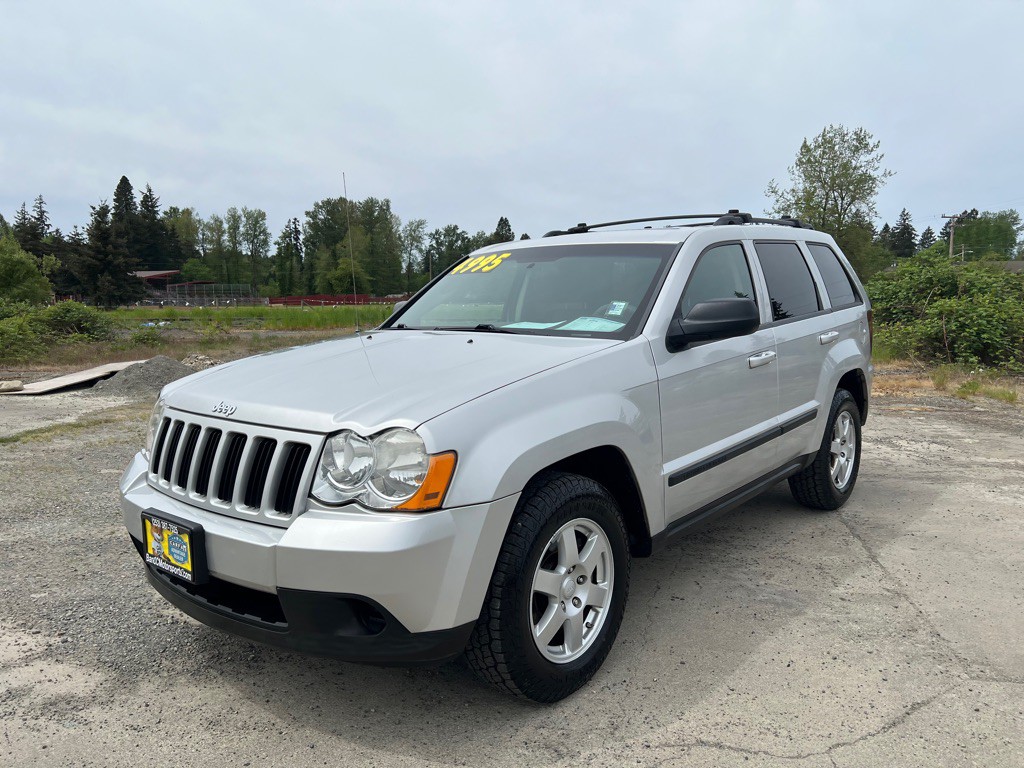 2008 Jeep Grand Cherokee Image 2