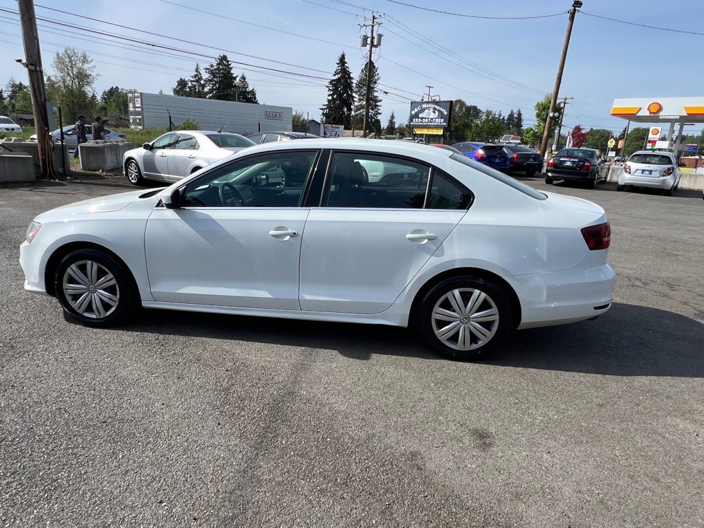 2017 Volkswagen Jetta Image 3