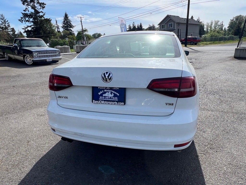 2017 Volkswagen Jetta Image 6