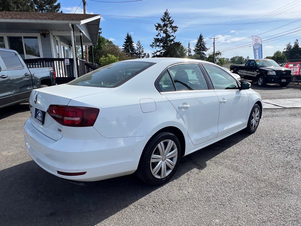 2017 Volkswagen Jetta Image 8