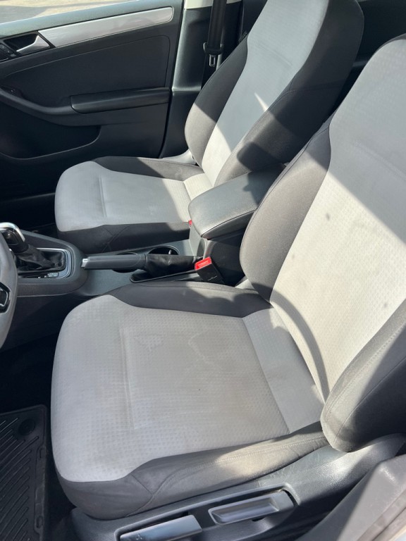2017 Volkswagen Jetta Image 20